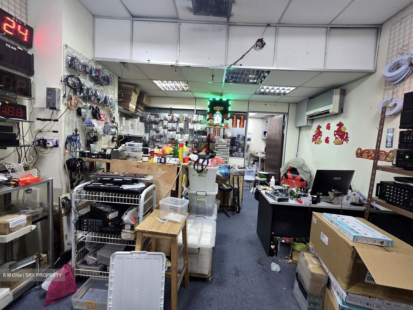 Sim Lim Tower (D8), Retail #624285601